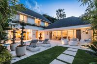 Sanur Soul Villa I - Luxury 4BR Villa in Beachside Sanur - B&B Kelurahan Sanur