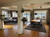 Sjötomt med bastuflotte & badtunna - lantlig idyll - Ferienwohnung Vingåker