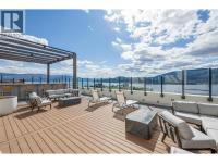 Lakeview and Mountain Downtown Kelowna with Rooftop and EV Parking - B&B Kelowna
