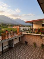 Aroha Hills 2BHK Mountain Retreat in Dharamshala - Bed and Breakfast Dharamsala