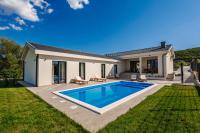 Vila Terra Relax House- Vila with private pool&garden - B&B Turjaci