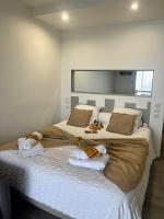 Lady laying - Bed and Breakfast Le Diamant