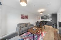 Stylish City Escape - 2 Bed Apt with balcony - Ferienwohnung Liverpool