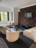 Lux spacious 3BR entire apartment - B&B Wakefield