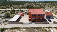 Kameni Put - Bed and Breakfast Ražanac