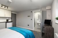 F4 Kitchenette Room with En-suite, Rainham - B&B Rainham