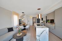 Serene Sea View Penthouse 4 Terraces & Sea Views - Bed and Breakfast Marbella