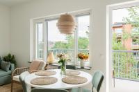 Fresh, Modern Living in a Beautiful Solna Area - Bed and Breakfast Solna