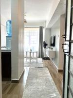 Comfort 1br - Elevator, Secure Parking & WiFi - Bed and Breakfast Kisumu
