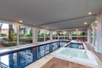 Apto Impecável com piscina aquecida e jacuzzi - B&B Gramado