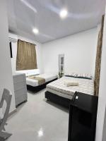 Dreibettzimmer mit eigenem Bad