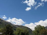 Tobani Cottage Kazbegi - Bed and Breakfast Stepantsminda