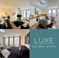 Ocean Apartment, Spacious 5 bedroom holiday home - B&B Whitley Bay