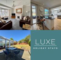 The Whitley Maisonette, Luxury Family Holiday Home - B&B Whitley Bay