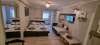 Dreibettzimmer mit eigenem Bad