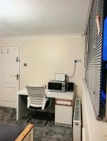 DD Private Double Room with Shared Bathroom - B&B York