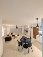Leto Family Villa with access to the beach - B&B Afytos