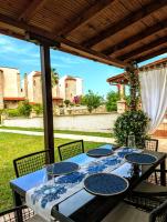 Leto Family Villa with access to the beach - B&B Afytos