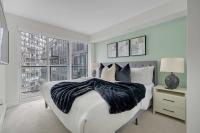 Financial District 2BR Condo 55 TV Free Parking - Ferienwohnung Toronto