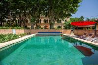 5 Family Apartments with Pool & Large Garden in Historic Pézenas Convent - Chambres d'hôtes Pézenas