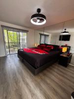 Paradise Lust at Paradise Lakes Nudist resort - Bed and Breakfast Lutz