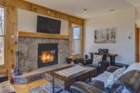 Luxurious Scandinavian Cottage with Private Jacuzzi - B&B Lac-Supérieur