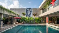 Artistic 4BD Villa with Private Pool & Jungle Vibes - B&B Seminyak