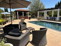 SuzenEtt Manor - Bed and Breakfast Pretoria