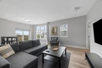 Mt Washington Gem-Private Deck-Stunning City Views - B&B Pittsburgh