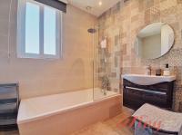 Viewpoint - Spacious 3BR Apartment in St Julians - Bed and Breakfast San Ġiljan