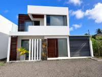 SG7 l Villa Mahoussi l Grand Baie l 4 bedrooms - Bed and Breakfast Grand Baie