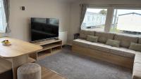 8 Berth Caravan For Hire At Seawick Holiday Park By The Beach Ref 27431Sw - B&B Clacton-on-Sea