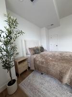 Modern Retreat, 3 minutes from downtown - Ferienwohnung Houston