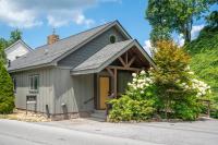 Roaring Fork Retreat by Olde Gatlinburg Rentals - B&B Gatlinburg