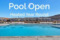 Heated Pool & Pickleball - Spacious & Immaculate Home - B&B Washington