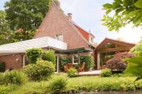 StadtOase Garten, Wintergarten, Kamin 6 Pers - Bed and Breakfast Aurich