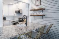 Modern-Rustic Beach Renovation Direct Oceanfront Penthouse - B&B Kahana