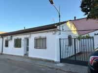 Preciosa casa entera con patio - Chambres d'hôtes Zarza de Granadilla