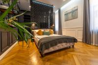 Maison Noir - B&B Braşov