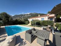 Irimar retreat managed by Hilltop Residences - B&B Mikrá Mantíneia