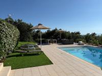 Irimar retreat managed by Hilltop Residences - B&B Mikrá Mantíneia
