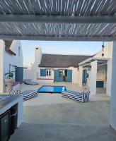 R&R on Chlamys Langezandt Fisherman's Village - B&B Struisbaai