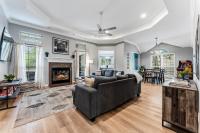 Coler Lounge: Bike In, Bike Out w/Hot Tub - B&B Bentonville