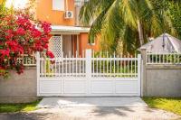 Ti Kaz Soley - Proche plage, calme & confortable au Gosier - B&B Le Gosier