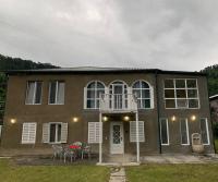 Vintage 4BR Borjomi Hideaway - Chambres d'hôtes Bordjomi