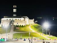 Belíssimo apartamento com vista deslumbrante para o Farol da Barra e para Mar - Circuito do Carnaval - Cartão Postal de Salvador - B&B Salvador