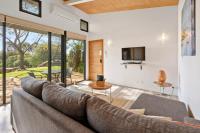 Petra Olive 4 - B&B Yallingup