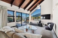 Iconic Queenstown Views, Spa Pool, Walk To Town - Chambres d'hôtes Queenstown
