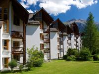 Schweizerhof Ferienwohnungen Lenzerheide Haus 3 - B&B Lenzerheide