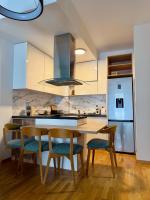 Luxury modern apartment 8min walk from beach in Becici - B&B Rafajlovići